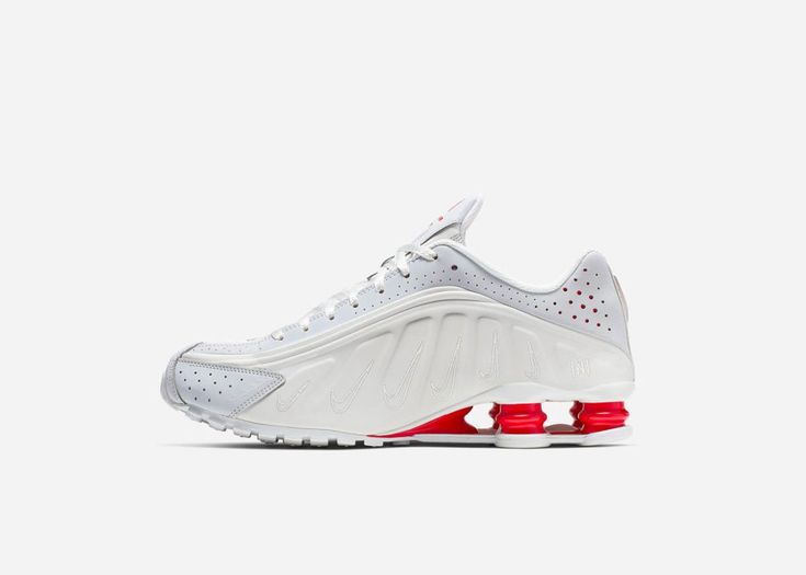 Shox R4 "Platinum Tint"